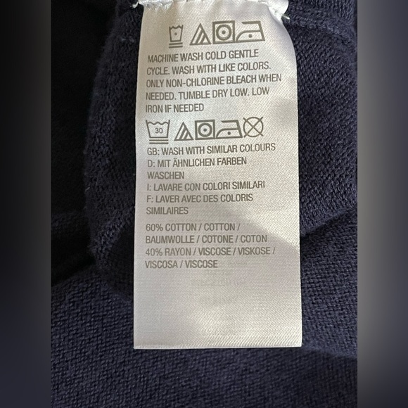 Dark blue v-neck button up long cardigan - Picture 2 of 4